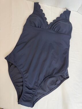 Shade & Shore Navy Scalloped V-Neck Tummy Control One-Piece